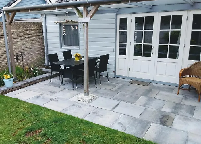 Vakantiehuis Close To The *